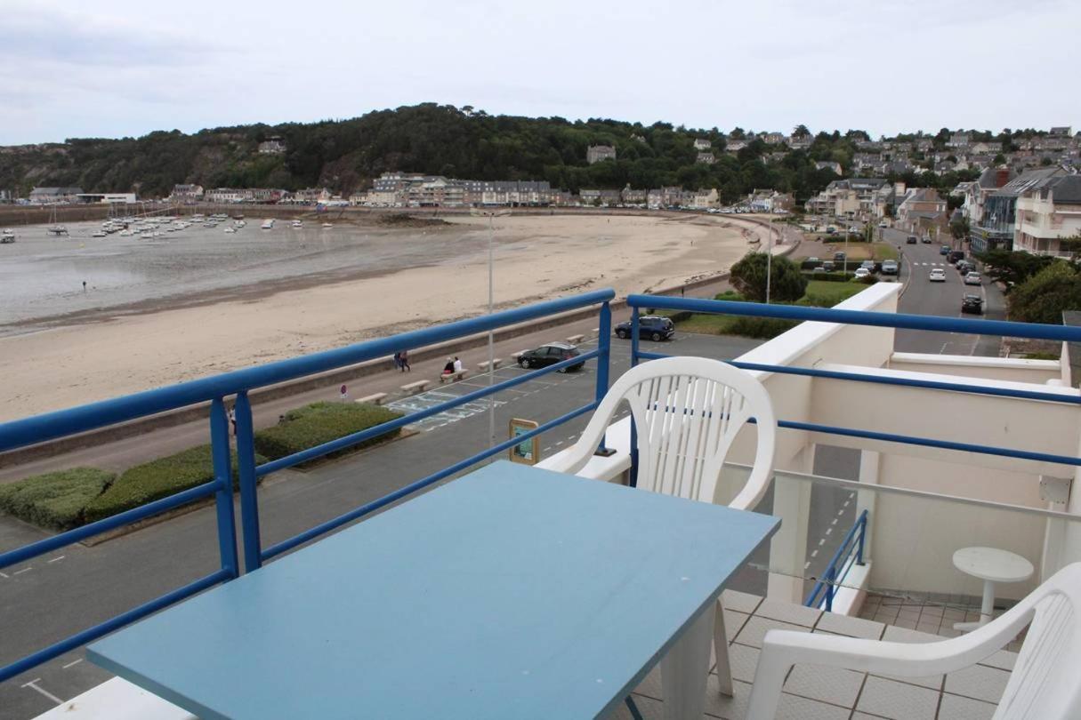 514 - Appartement 1 Chambre Vue Mer En Bordure De La Plage Du Centre D'Erquy Exterior photo