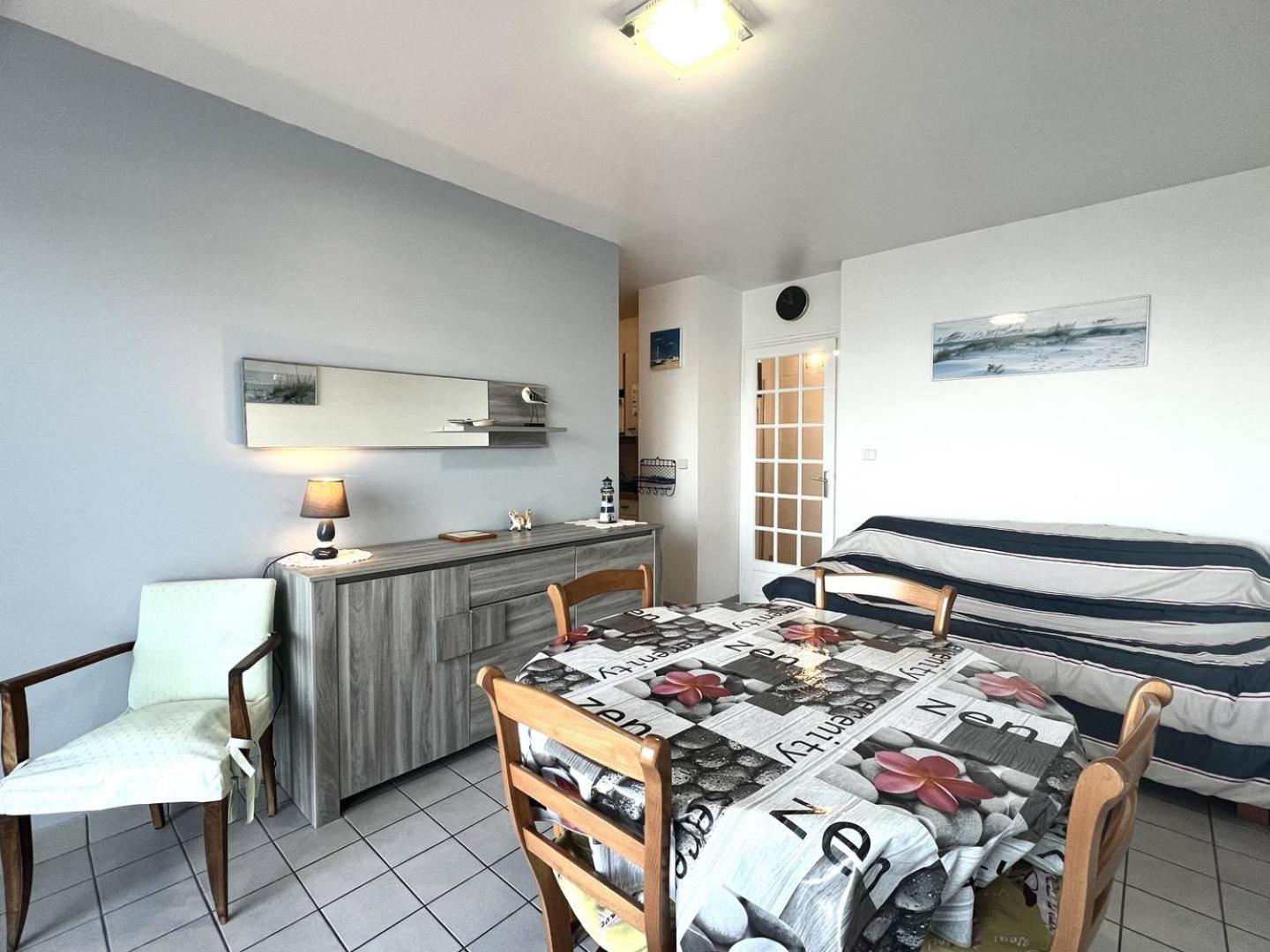 514 - Appartement 1 Chambre Vue Mer En Bordure De La Plage Du Centre D'Erquy Exterior photo